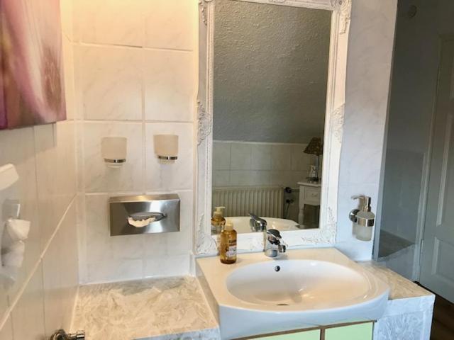 Thueringer Hof Hotel Heringen  Bagian luar foto
